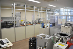 ユーザー実験準備室 I （試料加工）