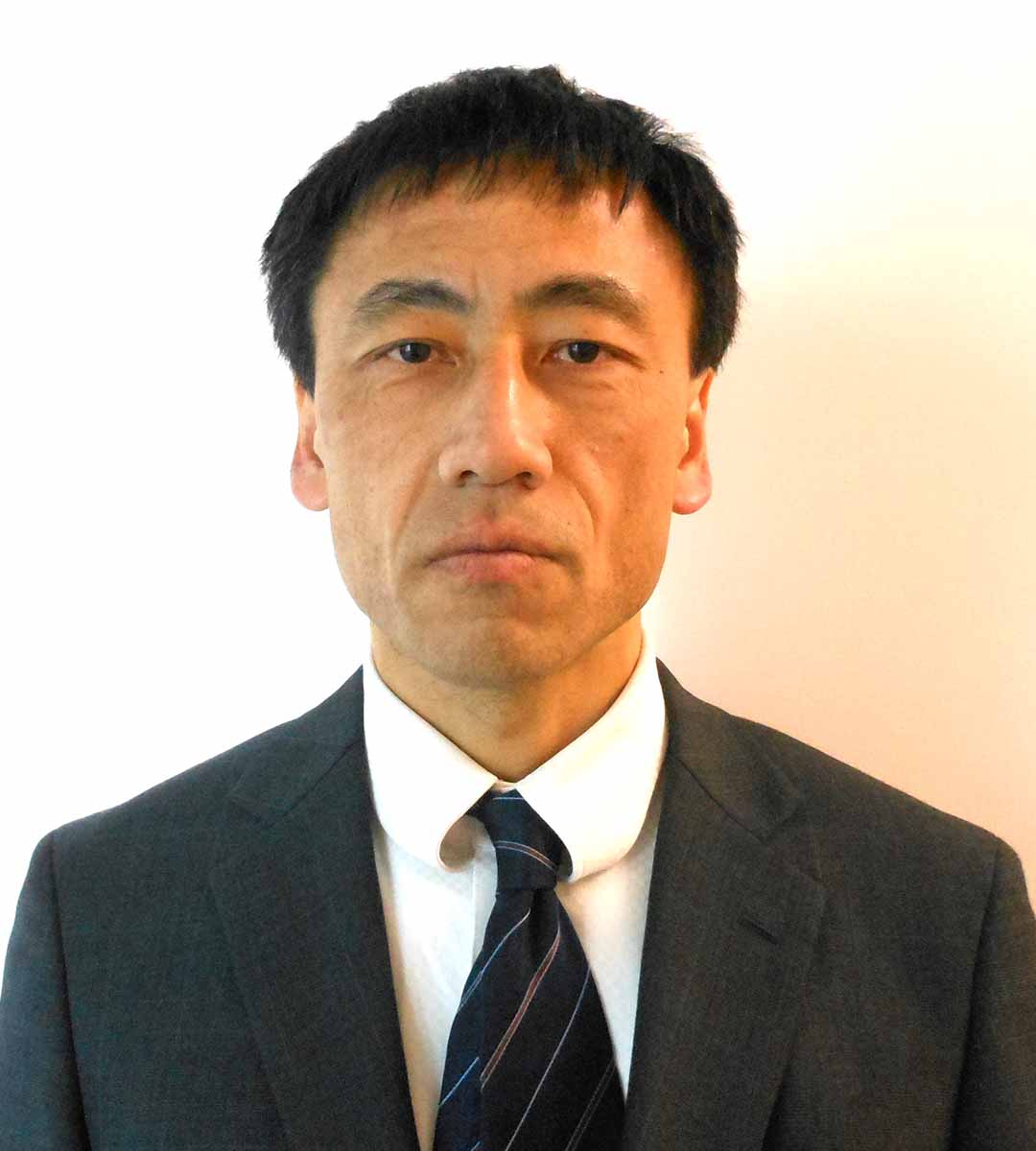 staff_t_yamane_r